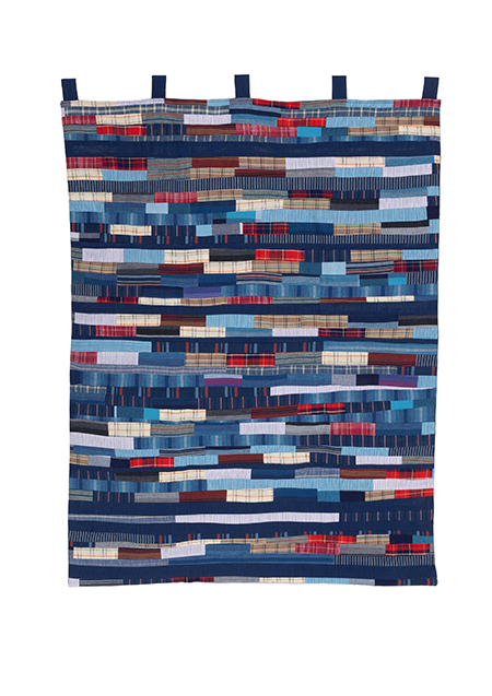 阿波しじら織布のタペストリー 「しじらの海　その先へ」